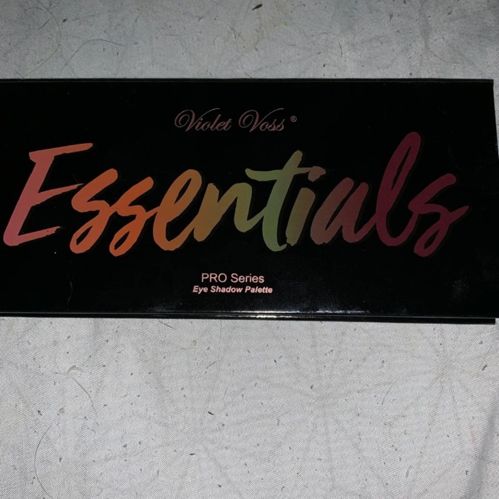 Violet Voss essentials